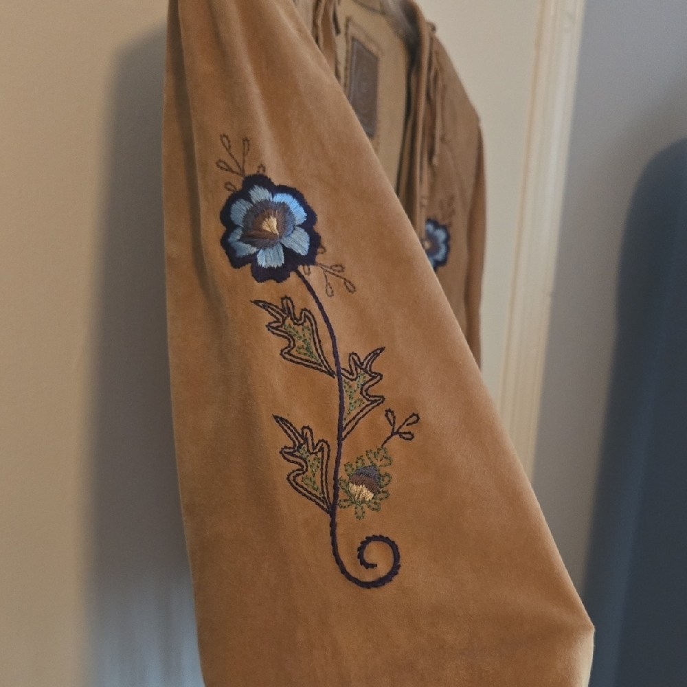 Double D Ranch Beige Leather Jacket with Blue Floral Details - Picture 4 of 16